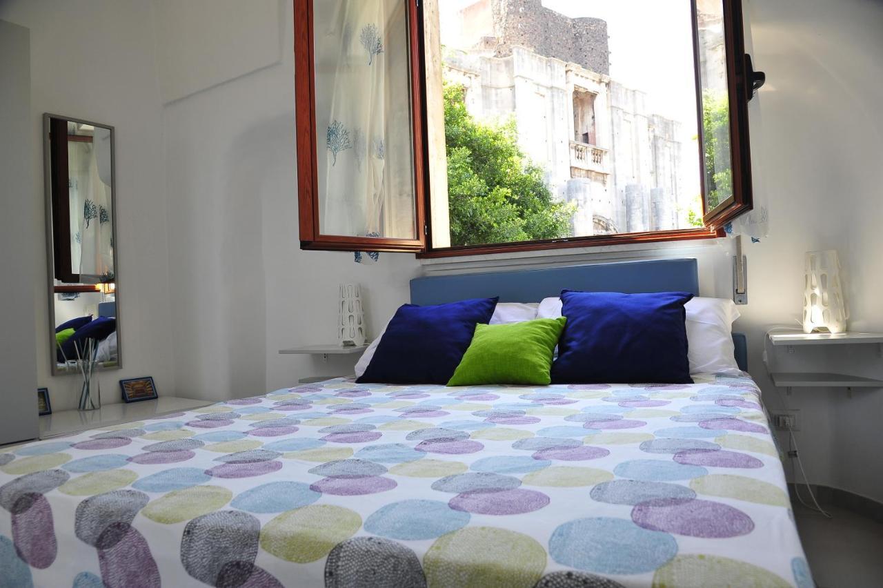 Benedettini - Exclusive Apartments & Monastery View คาตาเนีย ภายนอก รูปภาพ